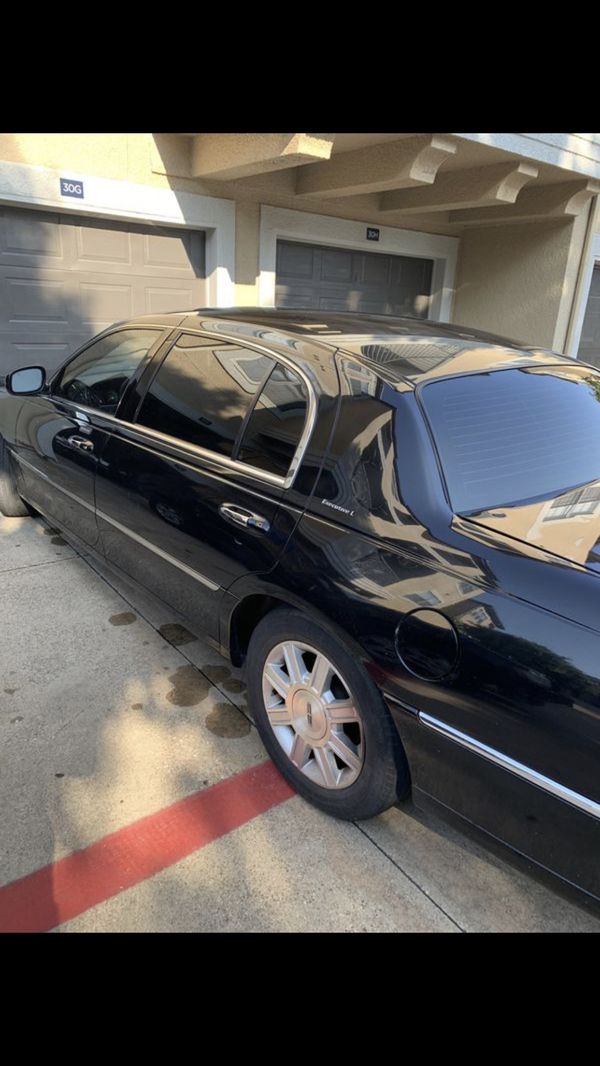 2011 Lincoln town car i for Sale in Dallas TX - OfferUp