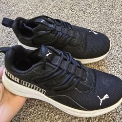 Puma Sneakers