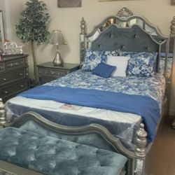 3 pc Queen Upholstered Bedroom Set $10 down