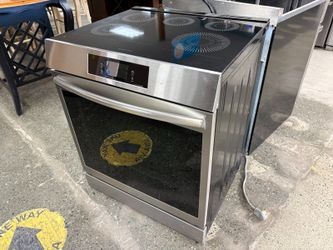 FRIGIDAIRE GALLERY 30″ 5-Burner Induction Range Model # GCF13060BFA