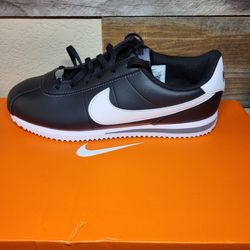 *NEW* Nike Cortez Basic SL Black/White Leather Shoes Size 6.5Y Women's 8