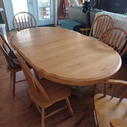Oak Table W/leaf And 6 Chairs