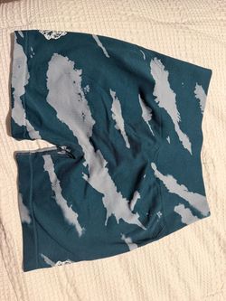 WOLVES FOREVER EVERSON SEAMLESS "HUXLEY" SHORTS IN DARC OCEAN NATIVE CAMO