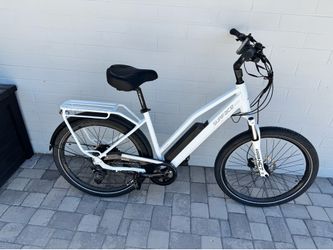 Surface 604 E-Bike