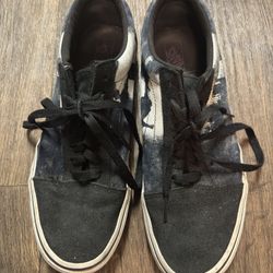 Vans “The Exorcist” Special Edition House Of Terror Preowned (Men’s 10)