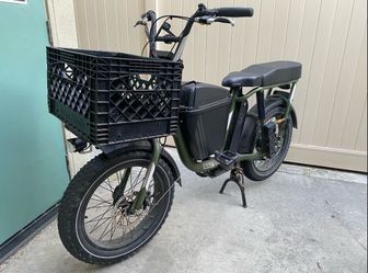 Rad Power Bike - Rad Runner 2 w/ Accessories
