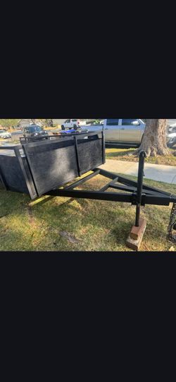 Trailer good conditions and we have paperwork for trader two