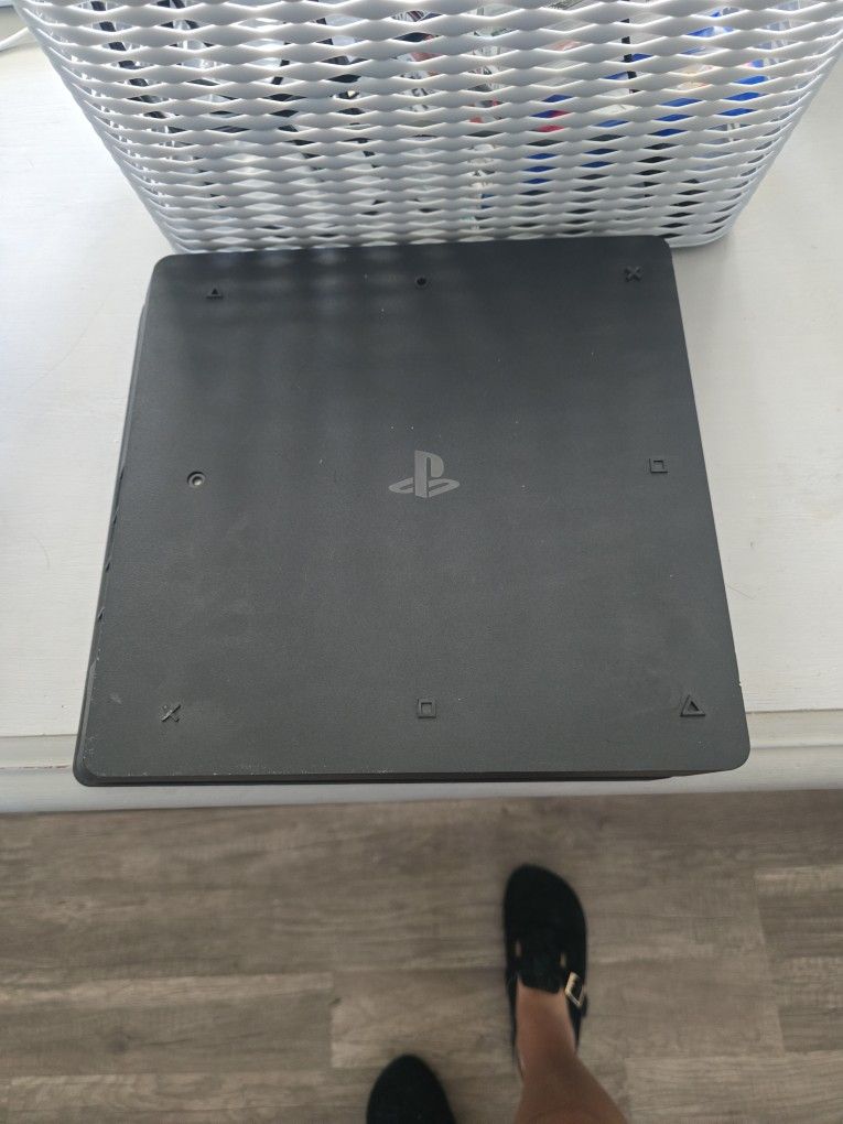 PS4