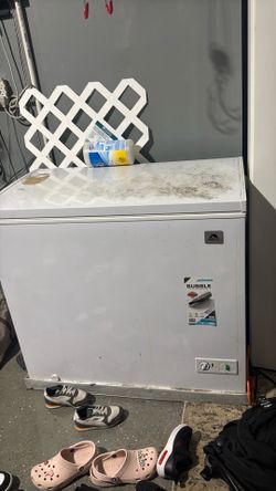 Deep freezer
