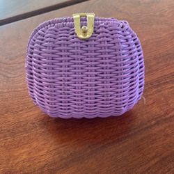 Small, Wicker Purse With Gold Chain 