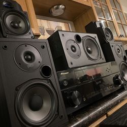 Pioneer AVR 7.1 Surround Sound System 