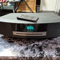 Boss Wave Clock Radio With Remote 