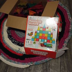 Magnetic blocks