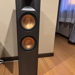 Pair of Klipsch RF-35 Floor Speakers