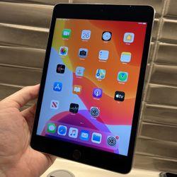 Apple iPad Mini 4th Gen 128GB WiFi Like New!