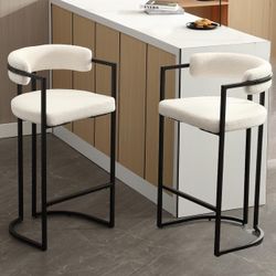 0578(DYSN24020)  30Inch Sherpa Bar Stools Set of 2, Modern White Barrel Bar Stools with Comfy Back, Upholstered High Dining Chairs with Black Leg Bouc