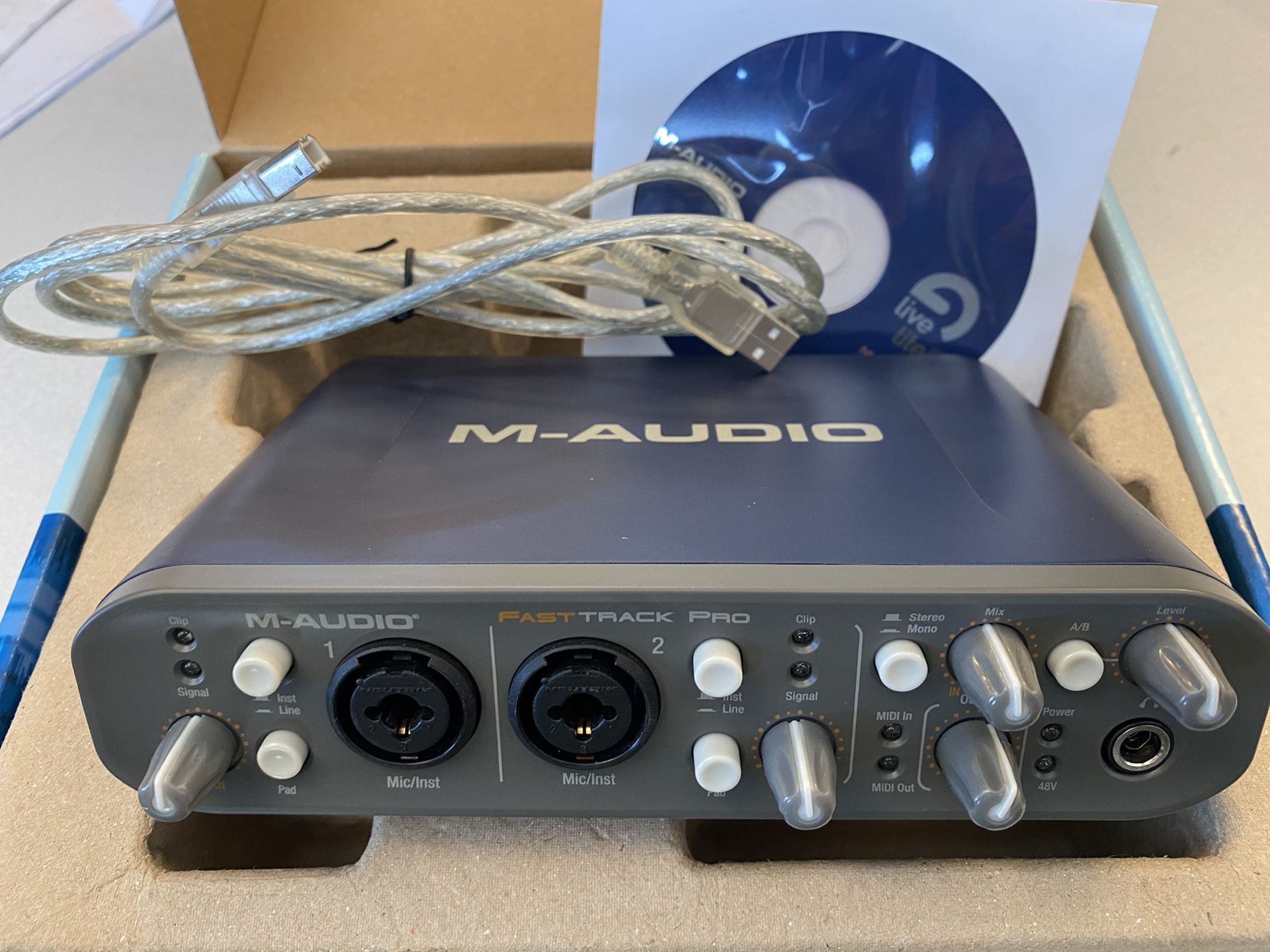 M-Audio Fast Track Pro , 4X4 Mobile USB Audio/MIDI Interface with Preamps