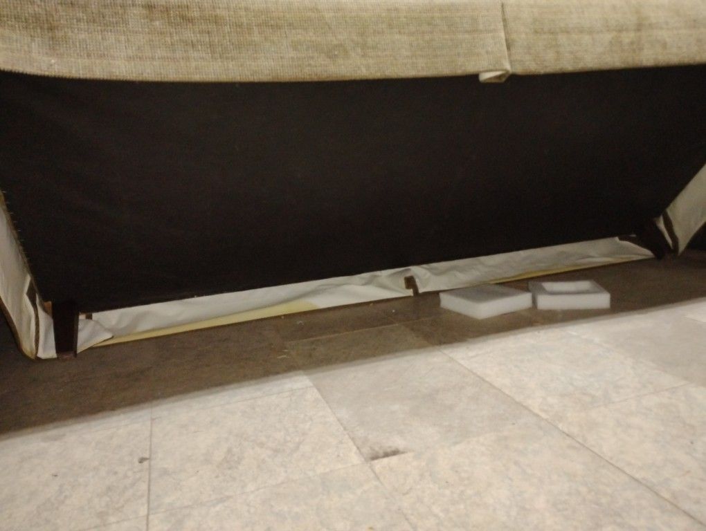 Henredon Living Room Couch