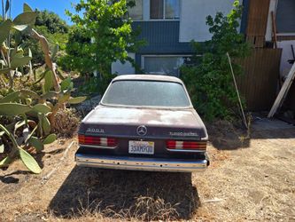1984 Mercedes Benz 300D