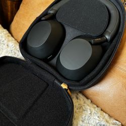 Sony WH-1000XM5 Wireless Noise Canceling Headphones