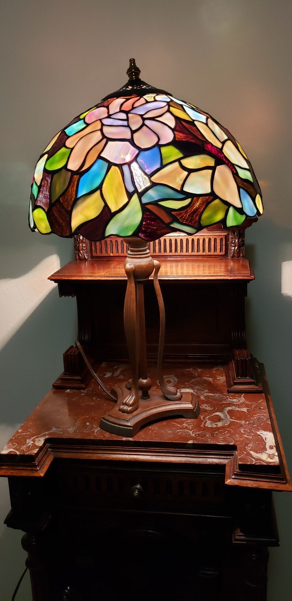 Butterfly tiffany lamp