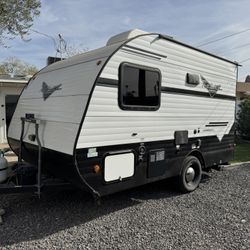 Travel Trailer 2020 Riverside Retro 135