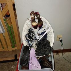 Lot Of 6.5 Woman's Shoes 