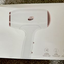 T3 Blow Dryer