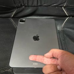 iPad Pro M1 256 Gb 11in Fully Unlocked Trade iPhone 17 Pro/ Max Any Color, Storage 
