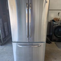 GE Fridge Used