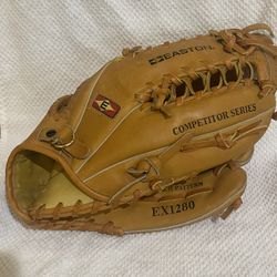 Easton Right hand Throw Glove 12 3/4 Pattern