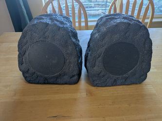 Cool Bluetooth rock speakers