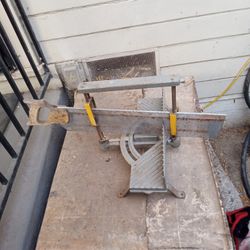 Miter Saw 