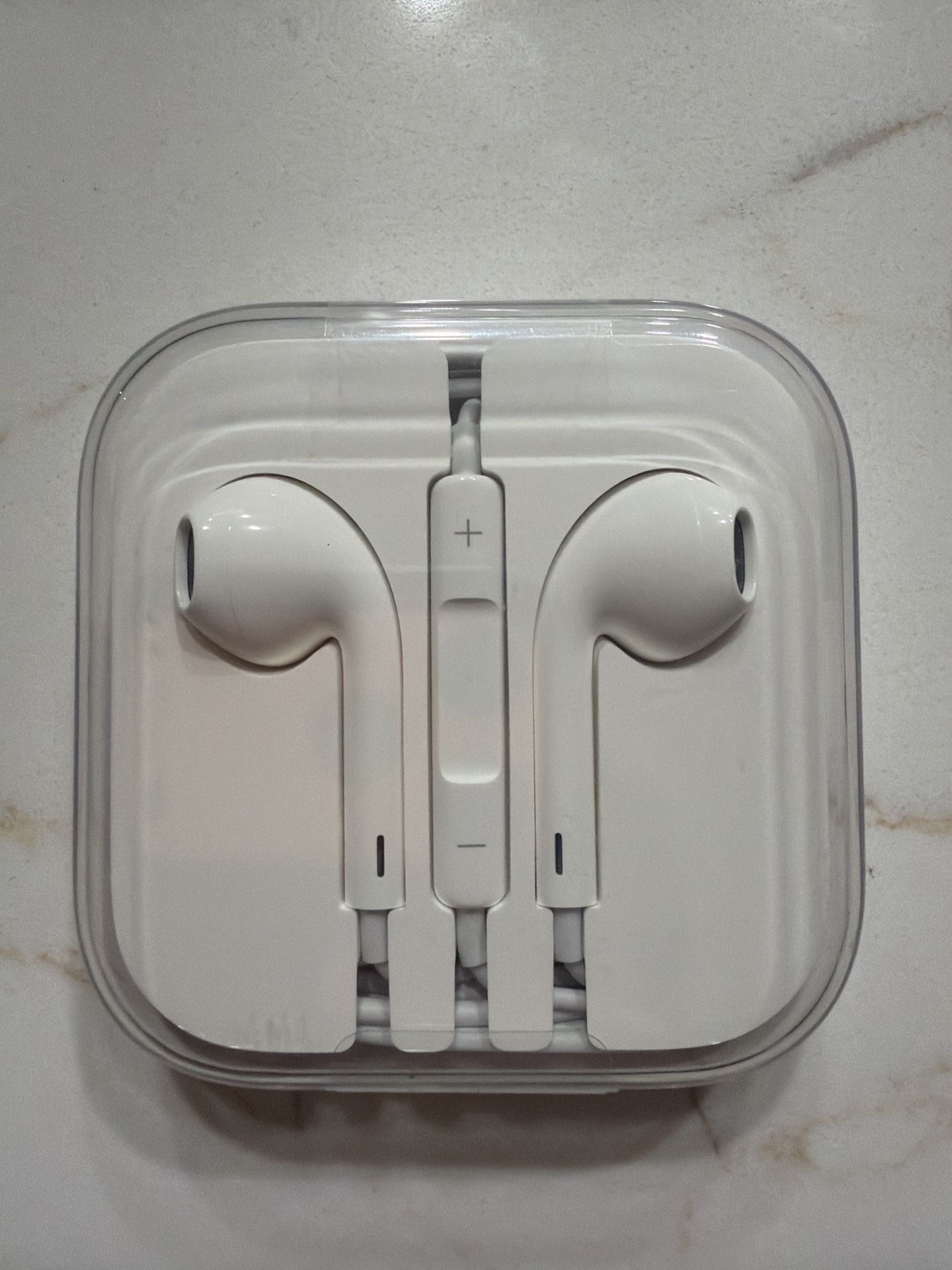 Brand-New Apple EarPods (3.5mm Jack) – Factory Sealed / Never Opened