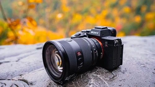 sony a7r v camera with/ 24-70 f/2.8 g master lens