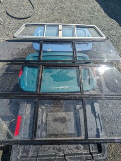Truck Rear Sliding Windows