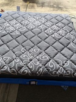 V 400 Hybrid Model KING Mattress
