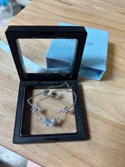 BRAND NEW Silver Butterfly Bracelet
