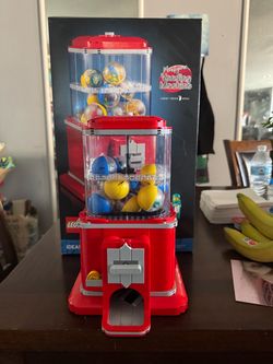 Lego mini figure vending machine complete with box and instructions