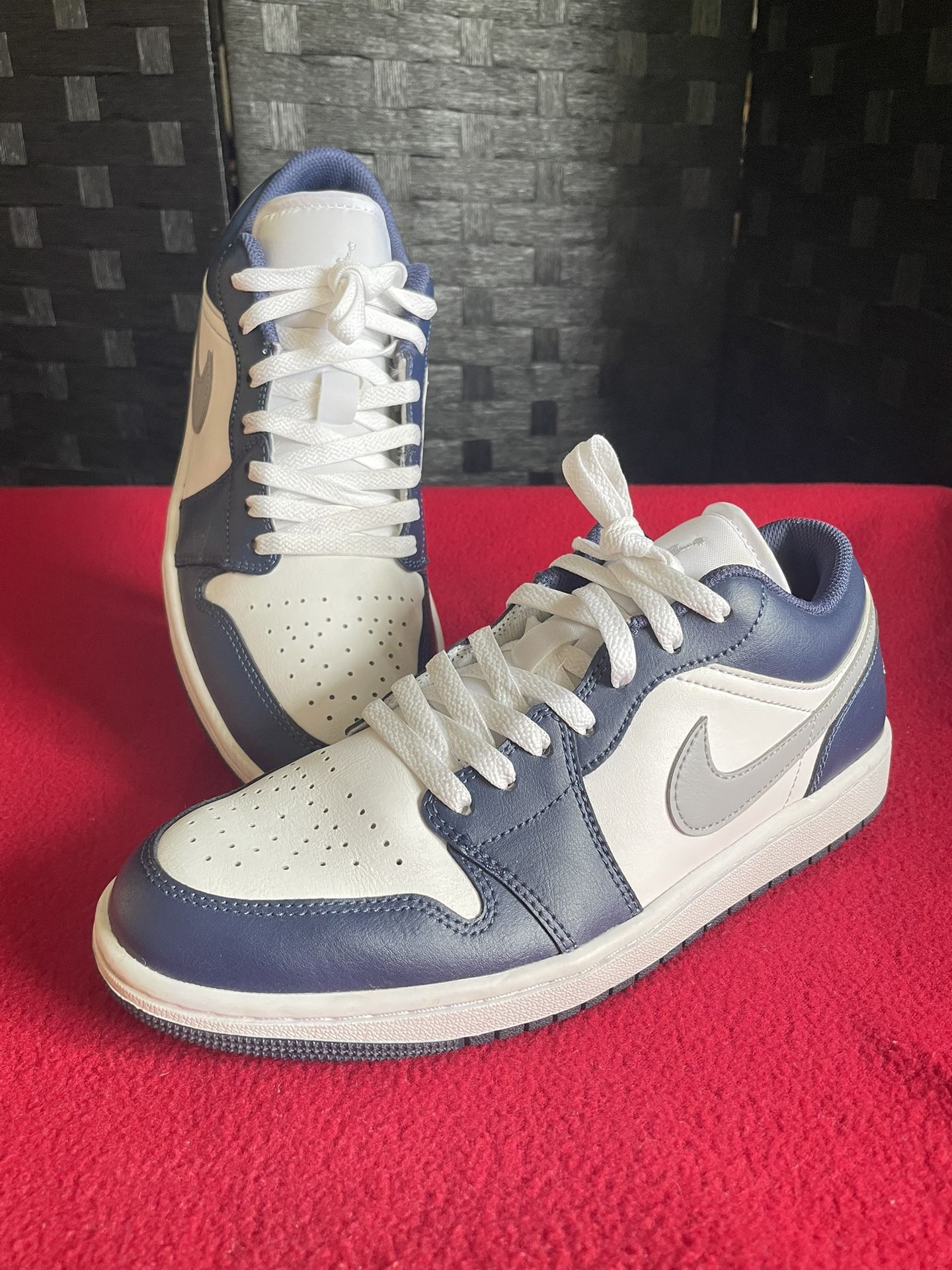 Jordan 1 Low Men’s 8