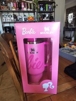 Barbie Stanley 40oz