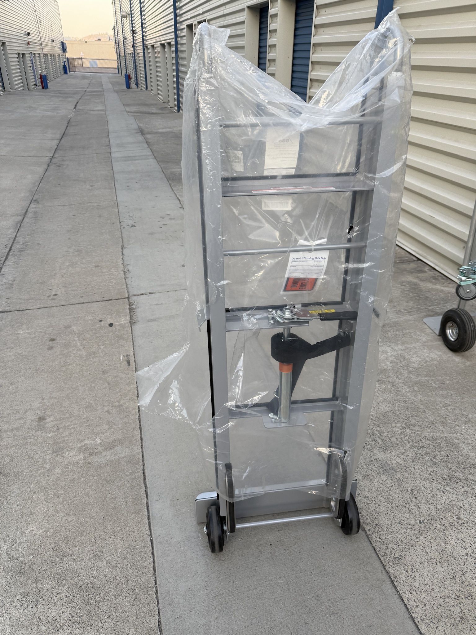 Appliance Hand Truck, w/Security Belt