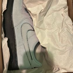 Air Force 1 07’ LV8