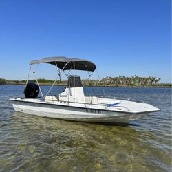 18 Foot Center Console 