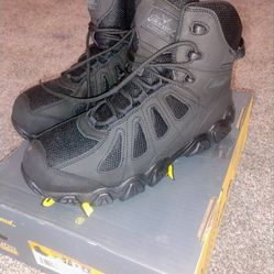 Thorogood mens steeltoe work boots