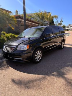 2016 Chrysler Town & Country