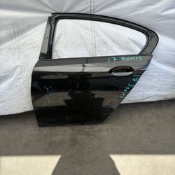 2017 BMW 3series Left Rear Door Shell 