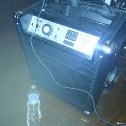Explorer Bluetooth Speaker