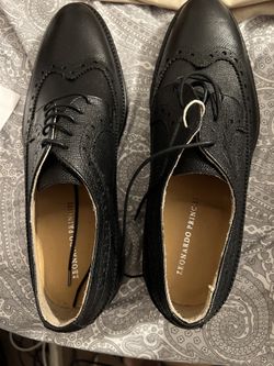 Men’s italian made shoes. New in box-