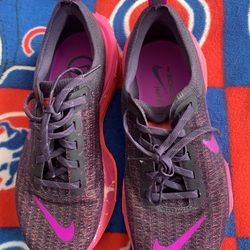 Women’s Nike Invincible Run3 ; Size:7